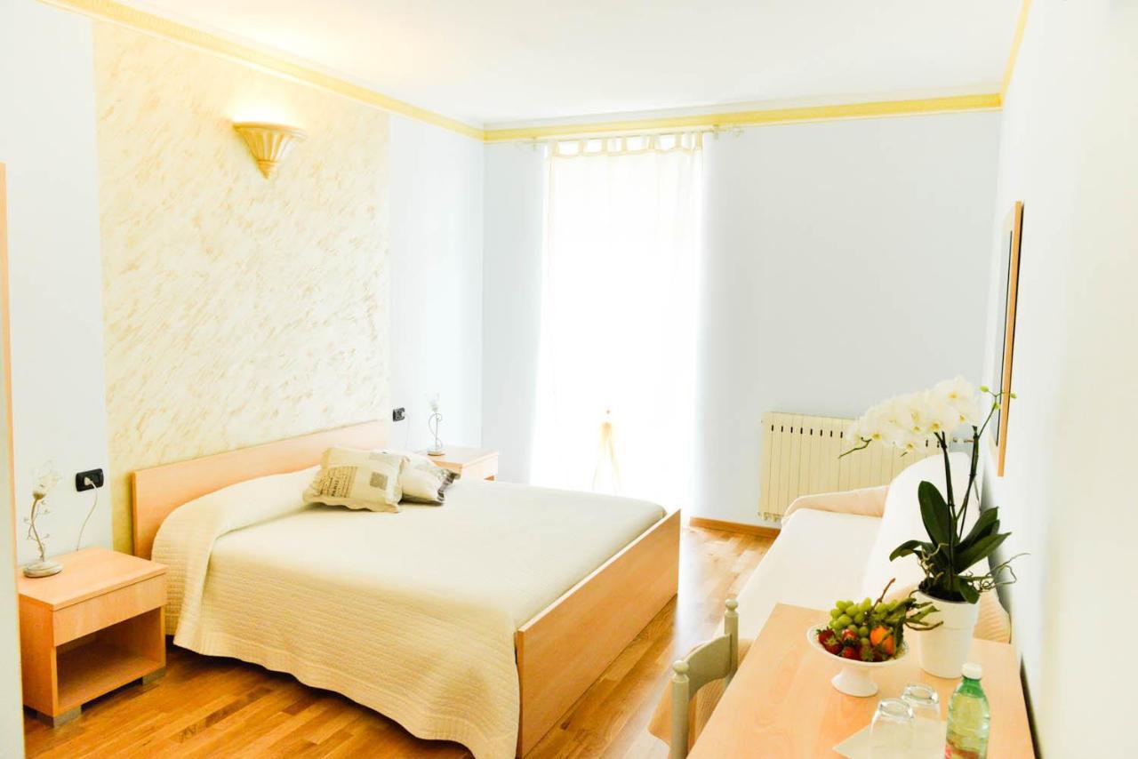 Residenza Villa Maria Roncola Habitación foto